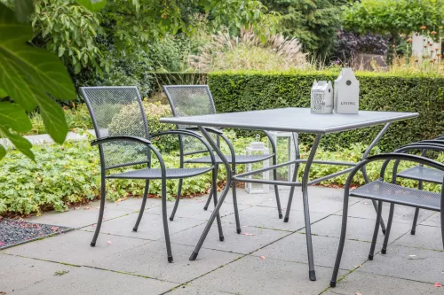 In And OutdoorMatch Table - 145x90x74.5 cm - Steel - Mesh Top (105800)